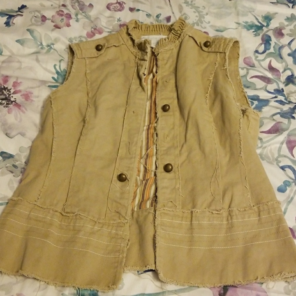 Cute vest Charlotte Russe😍😍😍😍